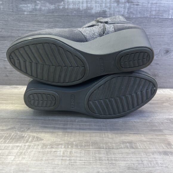 Crocs Womens Size 8 Gray Leather Wedge Zip Ankle Booties 204676 Dual Comfort - Picture 9 of 12